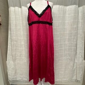Serenada Hot Pink Satin Nightgown Lace Trim Rosette Detail Plus Size 18/20